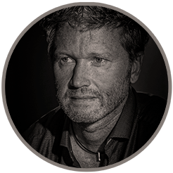 picto-christophe Photographie portrait du graphiste freelance et photographe du studio compix.